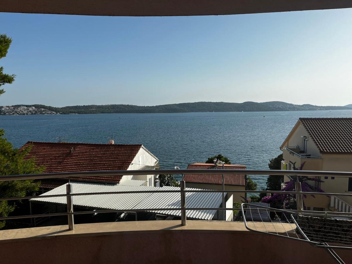 Apartman Lucia Trogir Eksteriør billede